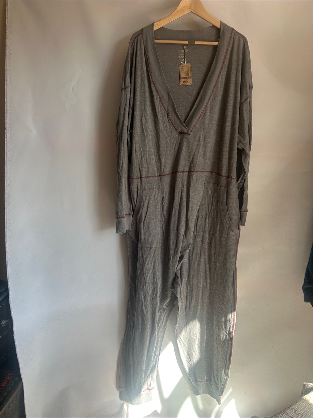 Natural Life NWT  Women's V-Neck Jumpsuit Romper - Gray with Pink Stitching XL